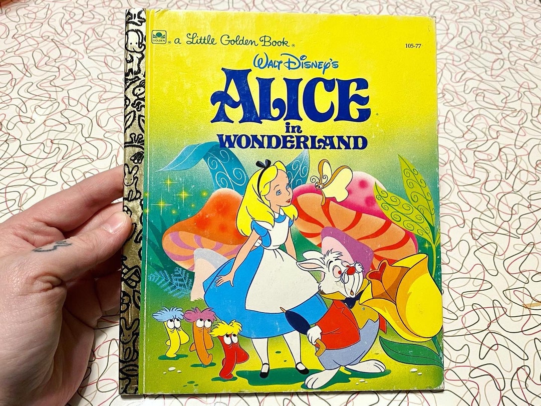 Disney Alice In Wonderland Alice Story Book Closed Box Figure Golden