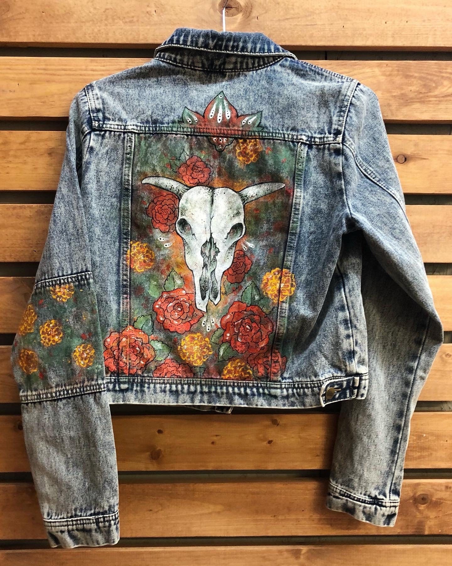 Hand Painted Jean Jacket Munimoro gob pe