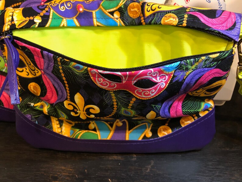 Mardi Gras Theme Heidi Wristlet