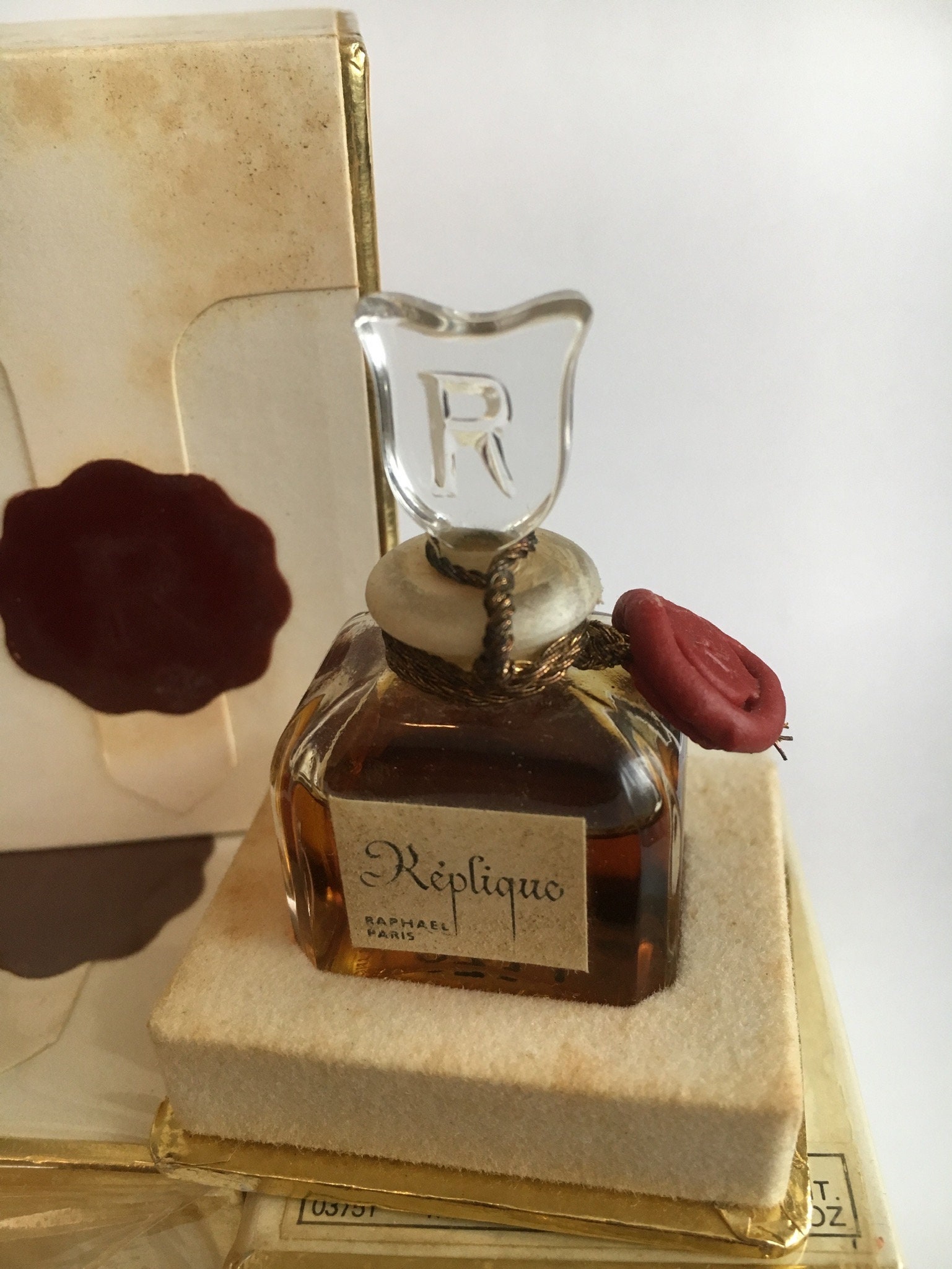 Parfum RAPHAEL Réplique Vintage - 100 Ml, Concentré Floral - Neuf (emballage Possiblement Ouvert)