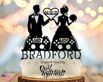Gamer Couple - Personalized Mr & Mrs Name - Gamer Themed - Nerdy Wedding Cake Topper