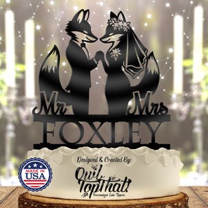 Fox Couple - Personalized Name - Animal Themed - Custom Wedding Cake Topper