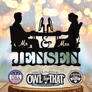 Personalized Gamer Couple Cake Topper: Mr & Mrs Acrylic Wedding Decor