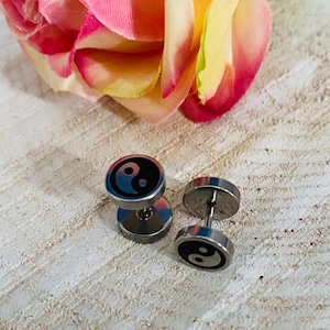 Ying Yang, earrings, screw cap, fake plugs, stainless steel, silver black, spiritual, yoga, symbol, flat, round, for allergy sufferers