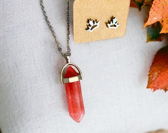 Necklace with pendant, free stud earrings, gemstone, lace, piece, quartz, red orange, spiritual, healing stone, stone science, yoga, pendulum, stone