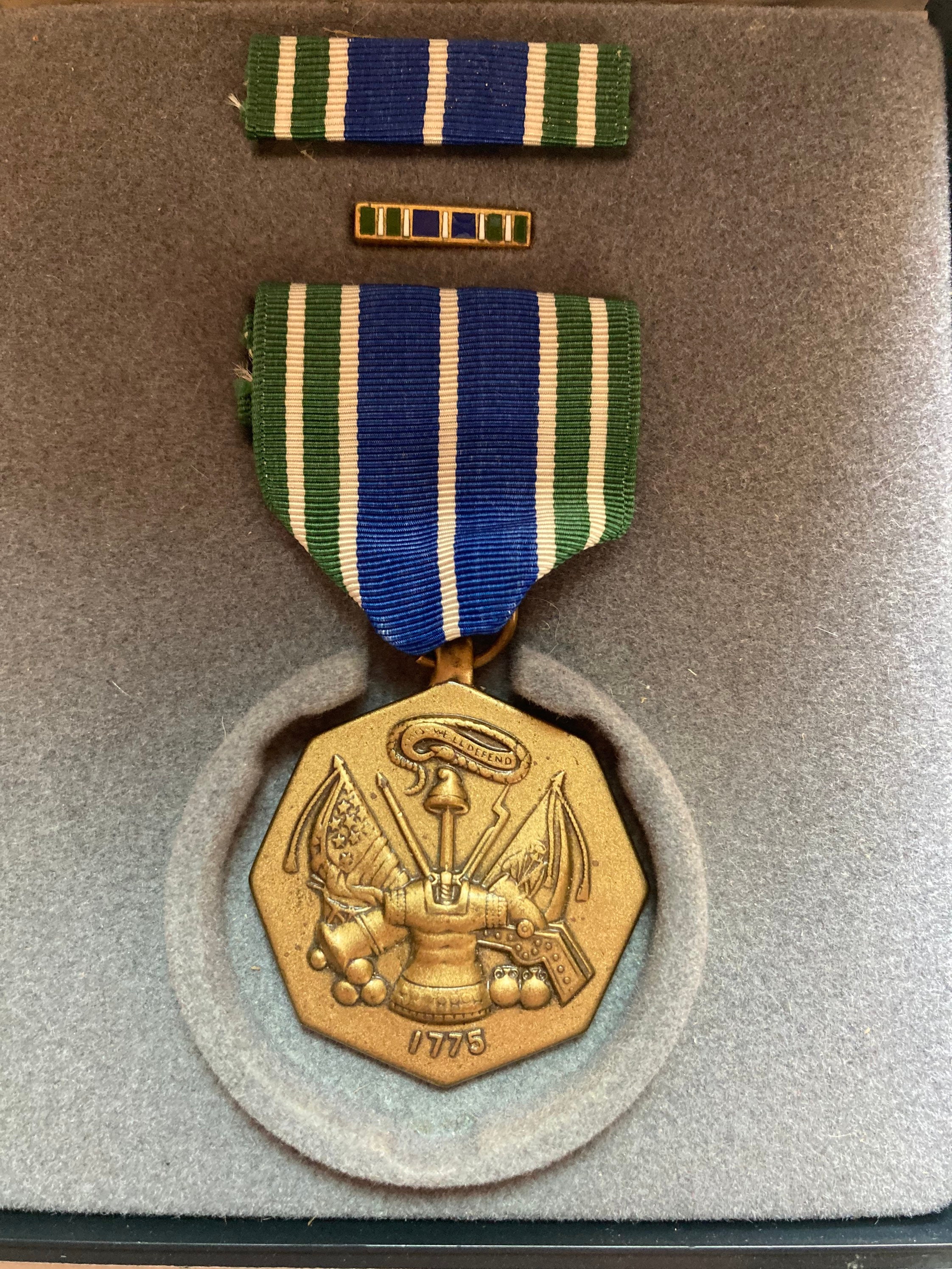 Rare army achievement medalfull set with ribbon& label pin Etsy