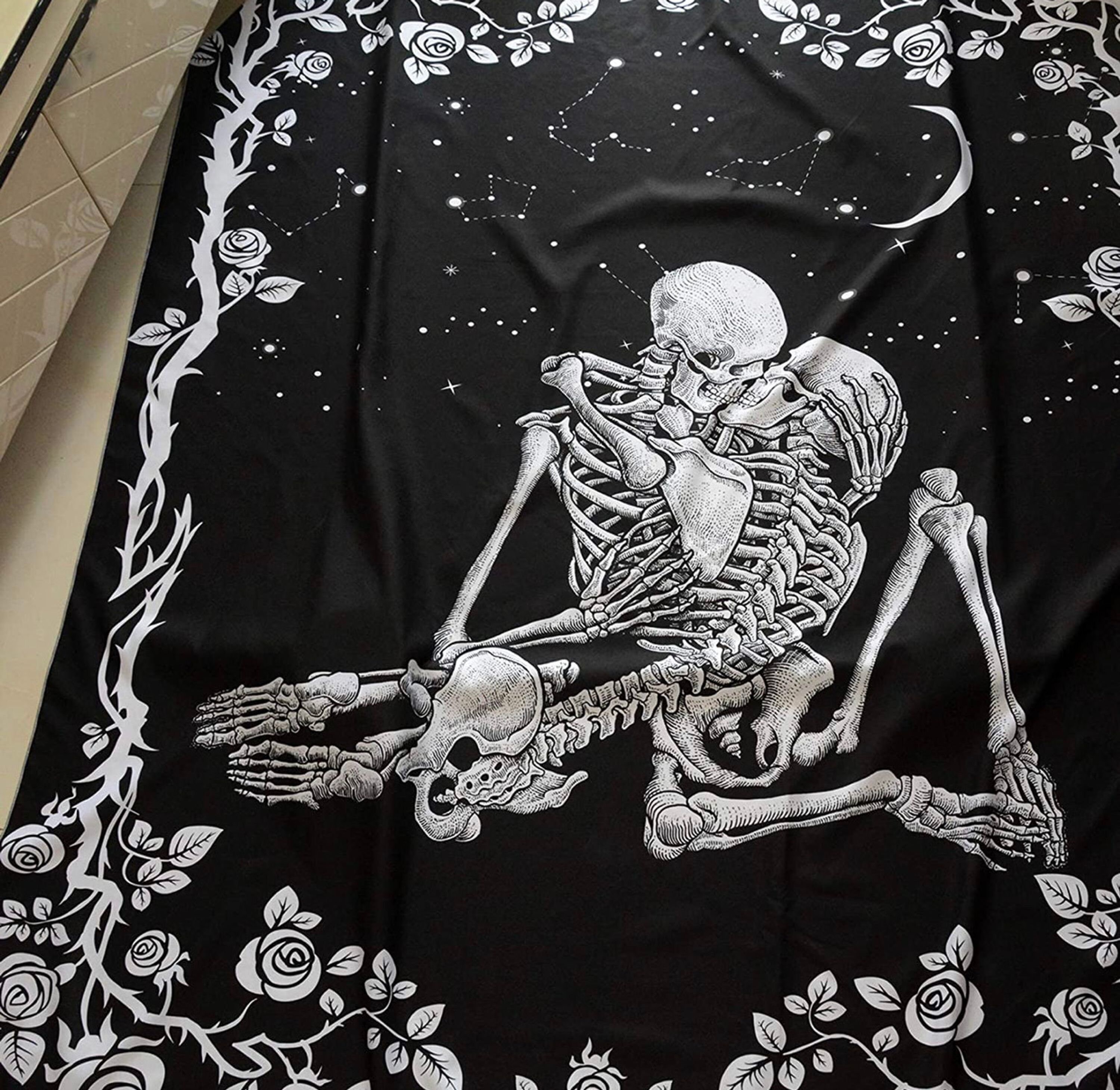 Skull Tapestryskeleton Tapestry Bed Room Decor the Kissing Etsy UK