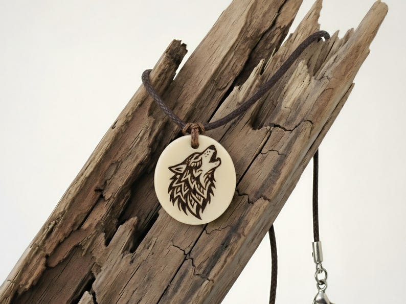 personalized-howling-wolf-rope-necklace-mens-celtic-tribal-wolf