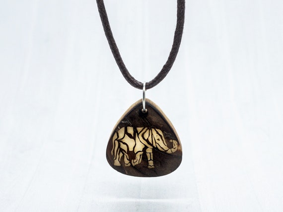 Mom elephant necklace deals
