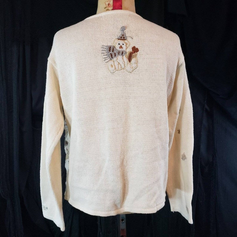 Vintage Christmas winter teddy bear sweatshirt.