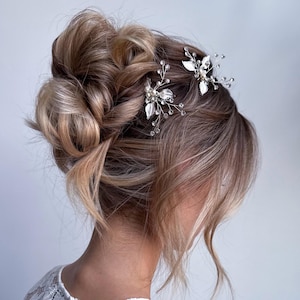 Elegante bohemian haaraccessoires met bloemen en bergkristal, HERA Hairpins, haaraccessoires voor de boho bruid, set vof 2