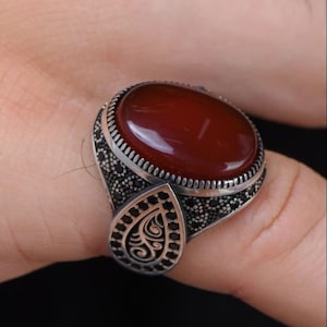 Natürlicher roter Achat jemenitischer Aqeeq handgemachtes 925 Sterlingsilber-Mann-Ring-Geschenk für Ihn