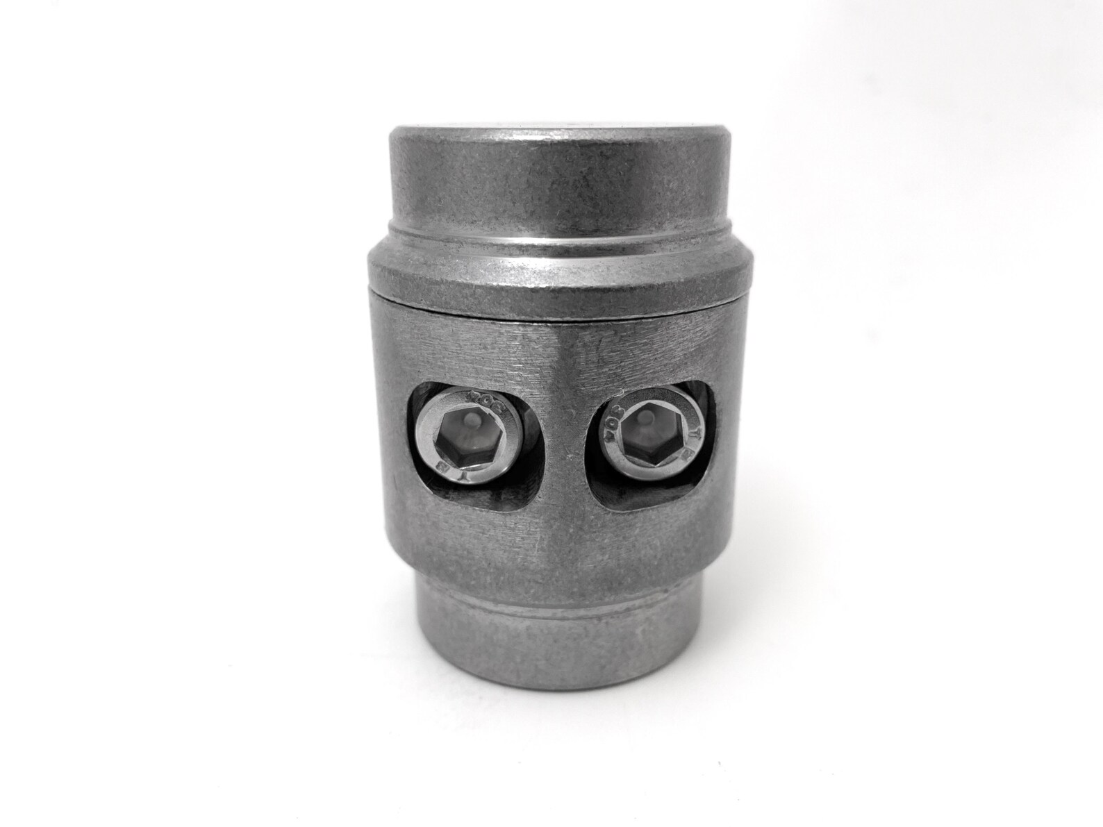 1-1/2 Weld In Tube Connectors Adapter Roll Cage Bungs Fits.095 &.120 Wall -2PCS