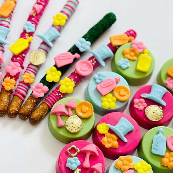 Alice In Wonderland Cake Pops