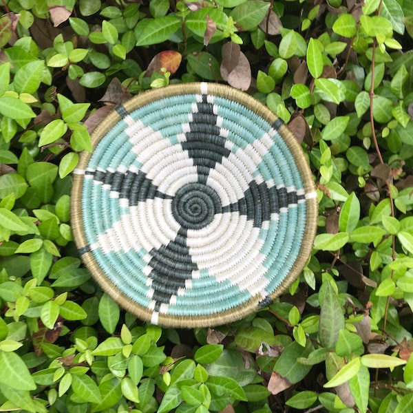 Small Green Flower Wall Basket, Hanging Wall Basket, African Basket, Wall Decor, Decorative Bowl