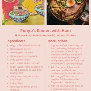 Pode incluir: Uma tigela de ramen com presunto, bok choy e dois ovos cozidos. O ramen &eacute; coberto com cebola verde e molho vermelho. A tigela est&aacute; sobre uma mesa de madeira. A receita &eacute; intitulada "Ramen de Ponyo com Presunto" e inclui uma lista de ingredientes e instru&ccedil;&otilde;es.