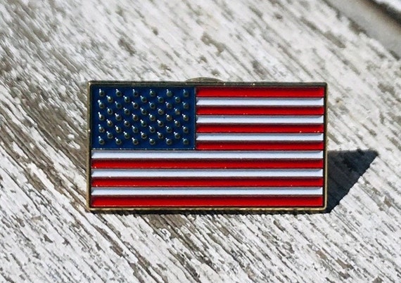 Us flag pin deals