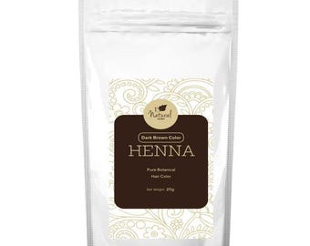 Coloración de cabello castaño oscuro con henna: tinte botánico sin químicos