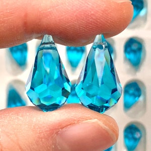 20mm Aqua Bulk Teardrops for Sun Catchers | Small Blue Crystal Raindrops for Cloud Suncatchers | Cerulean Glass Drops | Window Prisms | BD91