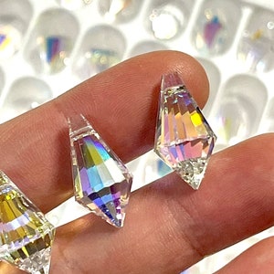 Small 20mm Step Cut Mini Icicle Teardrop Prisms for Sun Catchers 30% Leaded Chandelier Crystal Suncatcher Beads Sun Catcher Supplies BC13