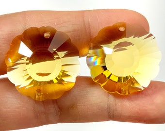 set of 4- 25mm Flower Crystal for Suncatchers Light Topaz Yellow Sunflower, 2-Hole Connector Crystal, Uncoated Clear Colored Glass BD46