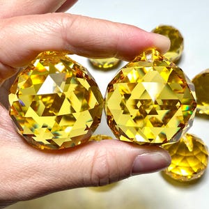 40mm Light Topaz Yellow Crystal Ball Prism Suncatcher Crystals for Windows, Gold Colored Bulk Glass Chandelier Feng Shui Supplies CE75