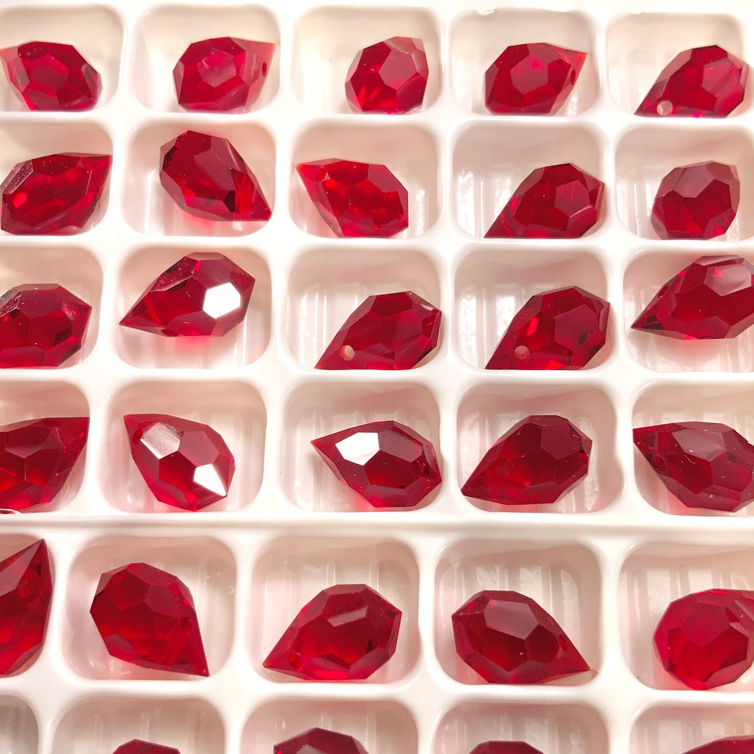 10x6mm Dark Red Drop Prisms Bulk Crystals for Suncatcher Siam Glass