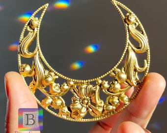 Brass Botanical Moon Suncatcher Frame 3-inch 77mm Art Nouveau Lily of Valley Crescent Moon Window Hanging for DIY Sun Catcher BC41