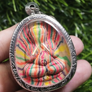 Phra Pidta LP Pae Thai Amulet: Rainbow Buddha Pendant, Wat Talisman