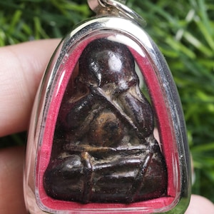 Phra Pidta Thai Amulet: Luang Pu Iam, Saphan Sung Temple