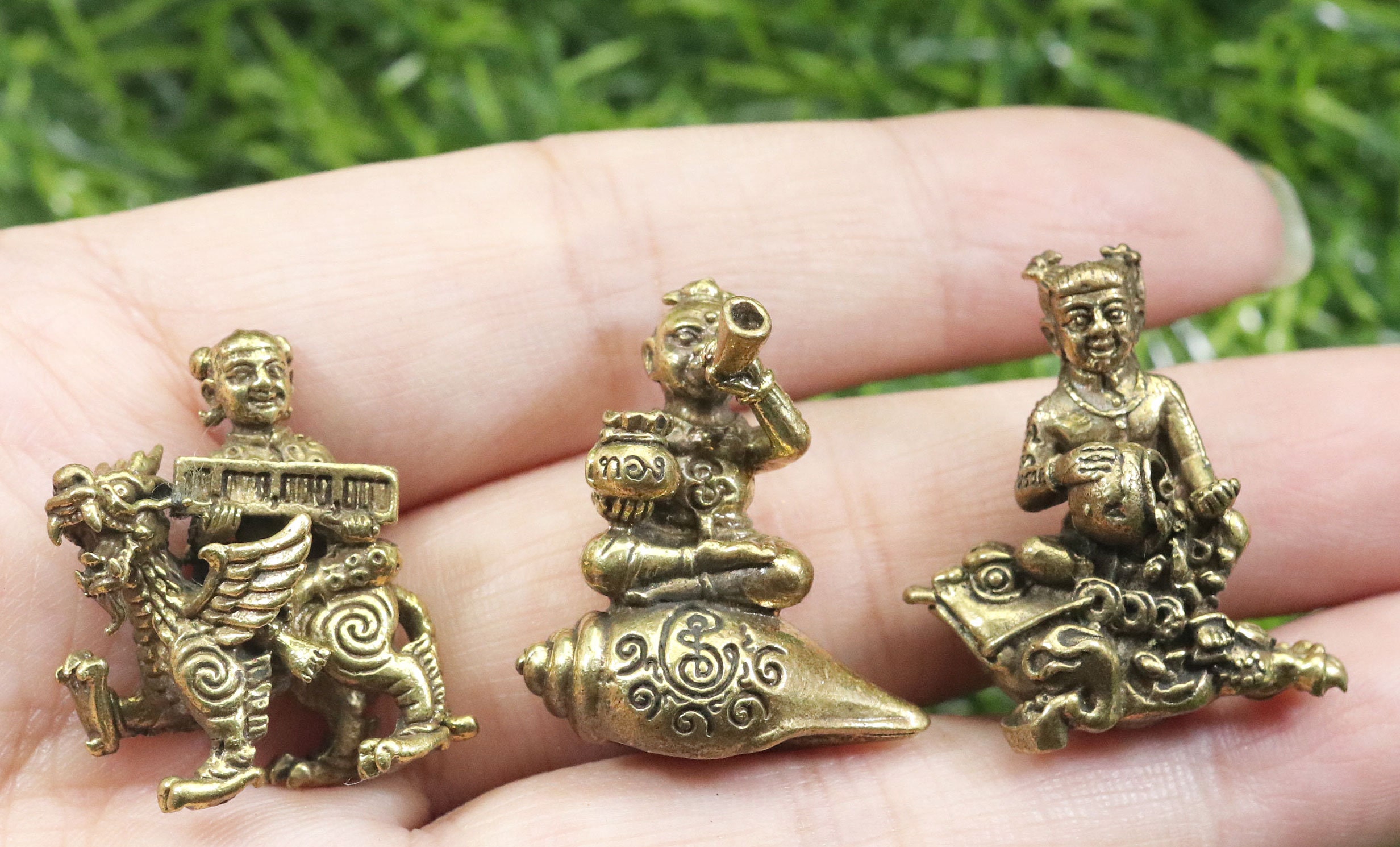【強運】タイのお守り、クマントーン  THAI KUMANTHONG 強運】タイのお守り、クマントーン THAI KUMANTHONG