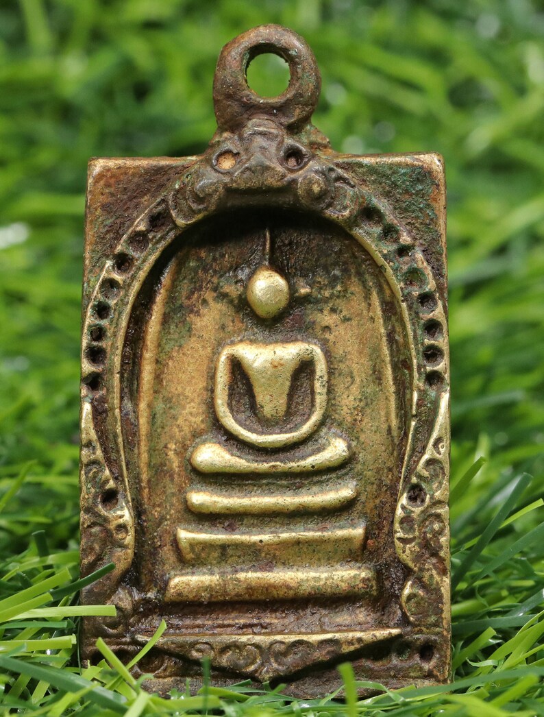 Phra Somdej Brass / Thai amulet and Talisman / LP Toh / Powerful / Old Thai Buddha Amulet / Phra somdej / Brass pendant / Pendant / 1Pcs image 3