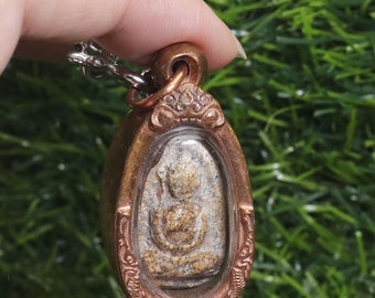 Phra Kru, Thai amulet pendant, Buddha, Thai pendant, pendant, Thai powerful amulet pendant, LP, Temple, Magic, Necklace, Lucky and safe, Old