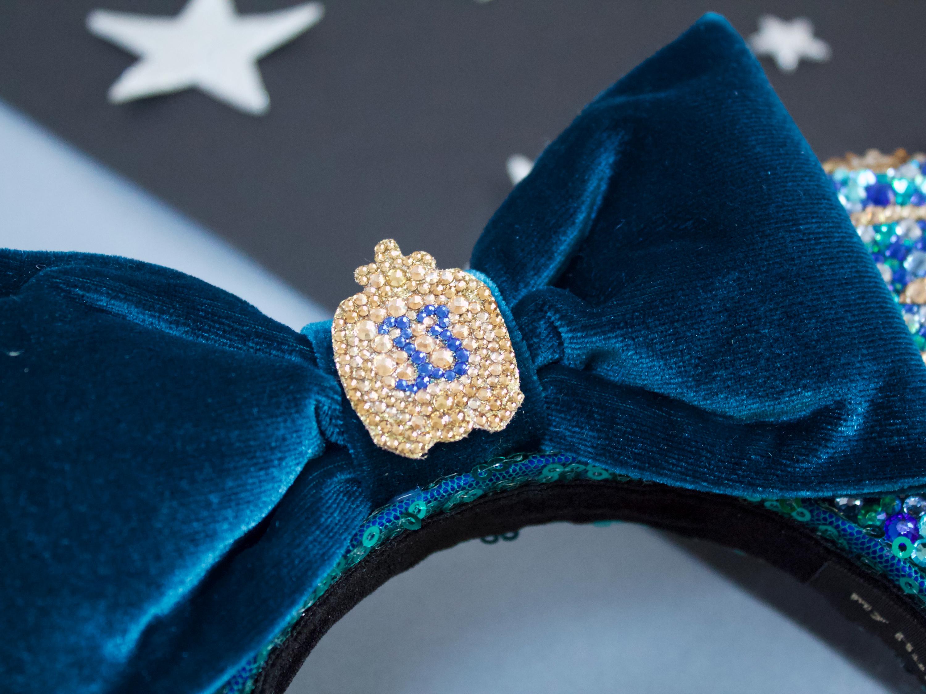 Luxury Club 33 Glass Crystal Ears - Etsy