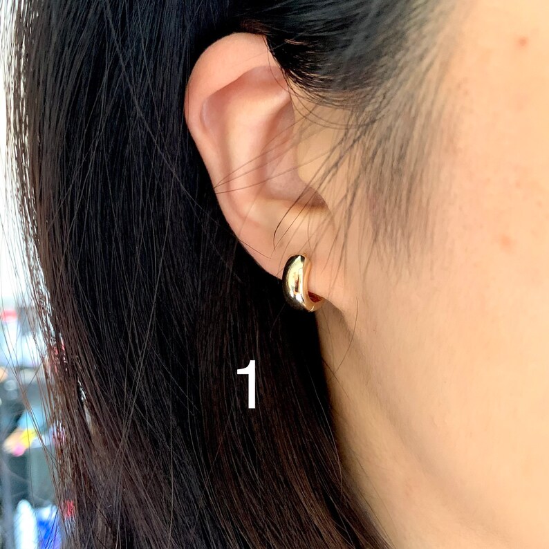 Modern Simple Gold Earrings Everyday Dainty Hoop Earrings Minimalist Gold Earrings Gold Huggie Tiny Thick 14K Gold Vermeil Hoop Earrings