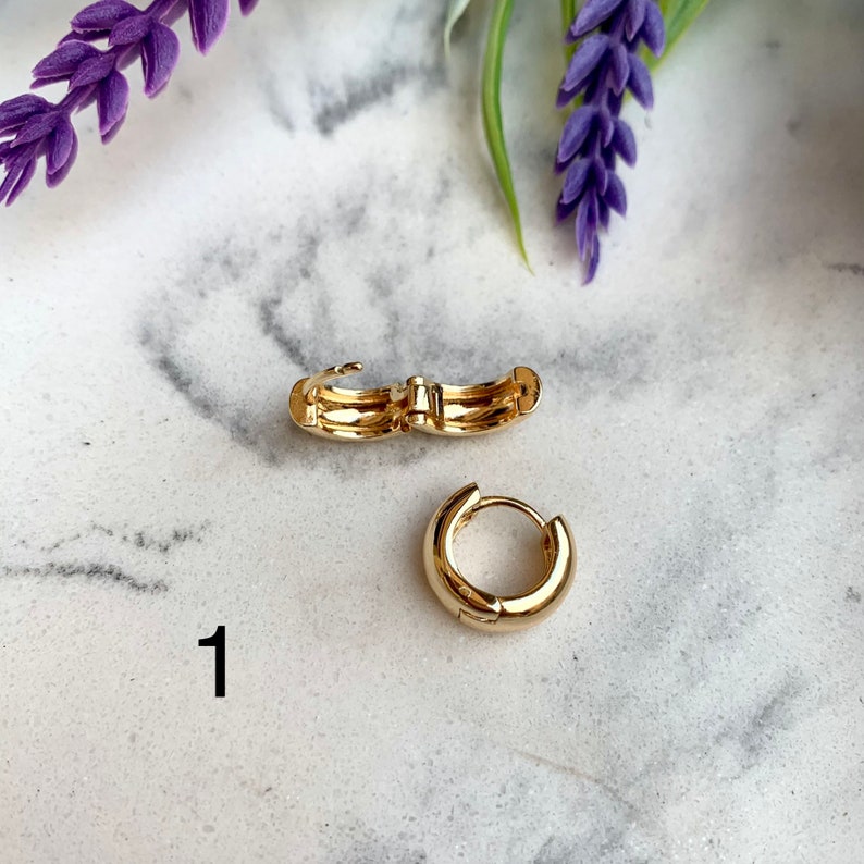 Modern Simple Gold Earrings Everyday Dainty Hoop Earrings Minimalist Gold Earrings Gold Huggie Tiny Thick 14K Gold Vermeil Hoop Earrings
