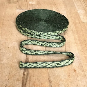 Tablet-woven border - Hand-woven tablet border - Wool dark green-light green diamond pattern - Medieval reenactment LARP