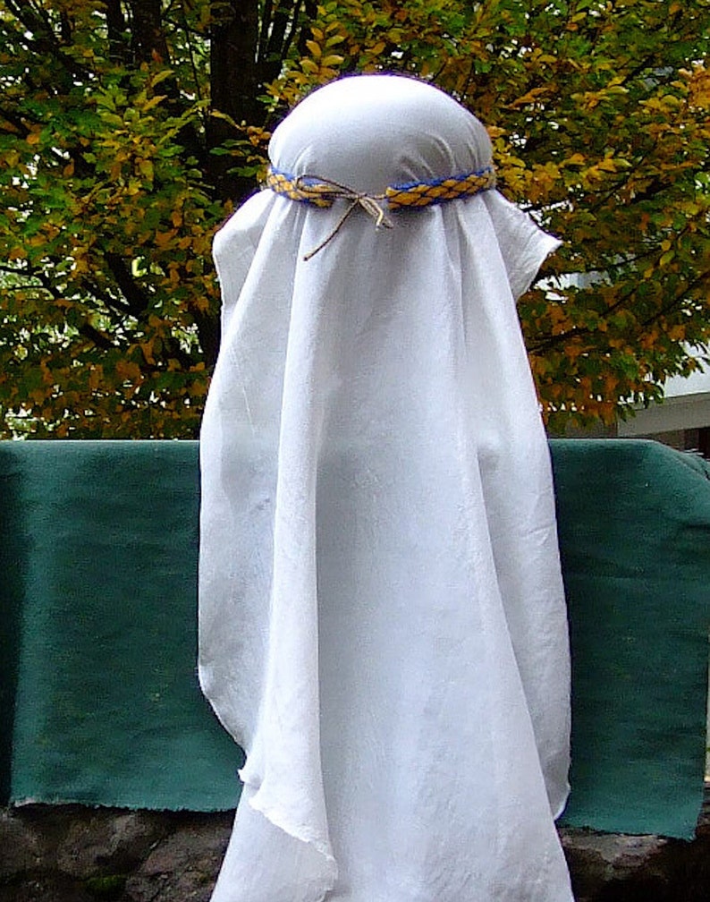 Medieval clothing reenactment LARP silk veil image 2