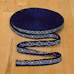 Bordure tissée à la main - Motif losange bleu-naturel en laine - Reconstitution médiévale GN