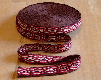 Tablet-woven border - Hand-woven tablet border - Wool brown-red-natural wave pattern - Medieval reenactment LARP