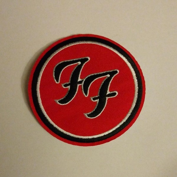 Parche bordado para planchar o coser con el logotipo de la banda Foo Fighters