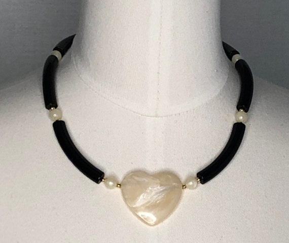 VINTAGE/NEW Avon Modern heart choker, Black & whi… - image 1