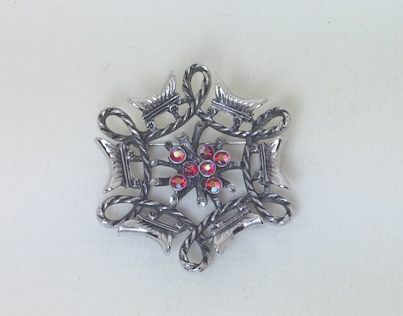 Vintage Sarah Coventry Silver Tone Frontier Brooc… - image 1