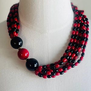 Vintage/NEW Avon Red/Black Beaded Necklace, Avon cosmopolitan collection necklace red/black 20&quot;,80s Avon necklace