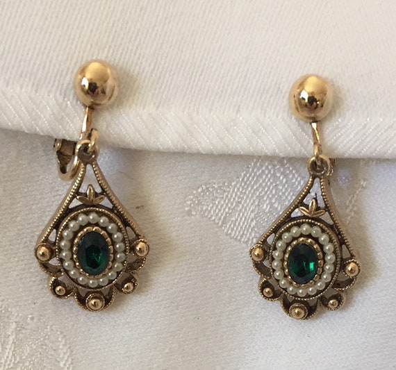 NIB Avon Versailles Clip Earrings Circa 90s Avon Clip Dangle Gold