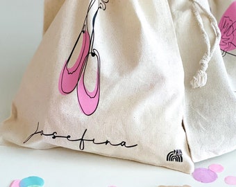 Shoe bag for little dancing mice