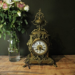 Löwenkopf-Bronze-Kartell-Pendule aus dem 19. Jahrhundert - PRESTIGE - VINTAGE