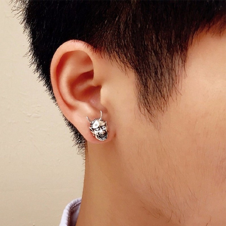 925 Sterling Silver Skull Stud Men Earrings White Cubic Zircon Stone Eyes World Of Warcraft Biker Punk Rock Gothic Jewelry