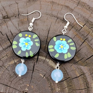 Pendientes colgantes de cuentas, pendientes, ideas de regalo, regalos para ella, pendientes de flores, pendientes de piedras preciosas con cuentas de jade azul, cuentas florales colgantes