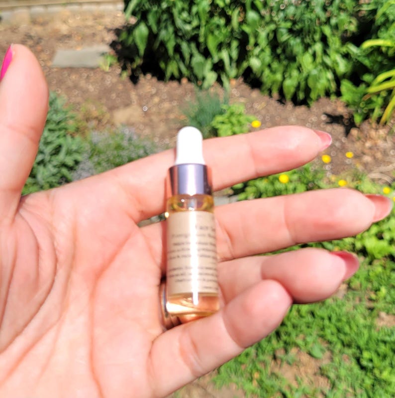 Face Serum, Vitamin C, Rosehip, Hibiscus Pomegranate Face moisturizer, Face Care, Skincare, Moisturizer, healthy skin, natural skincare Pomegranate- Sample